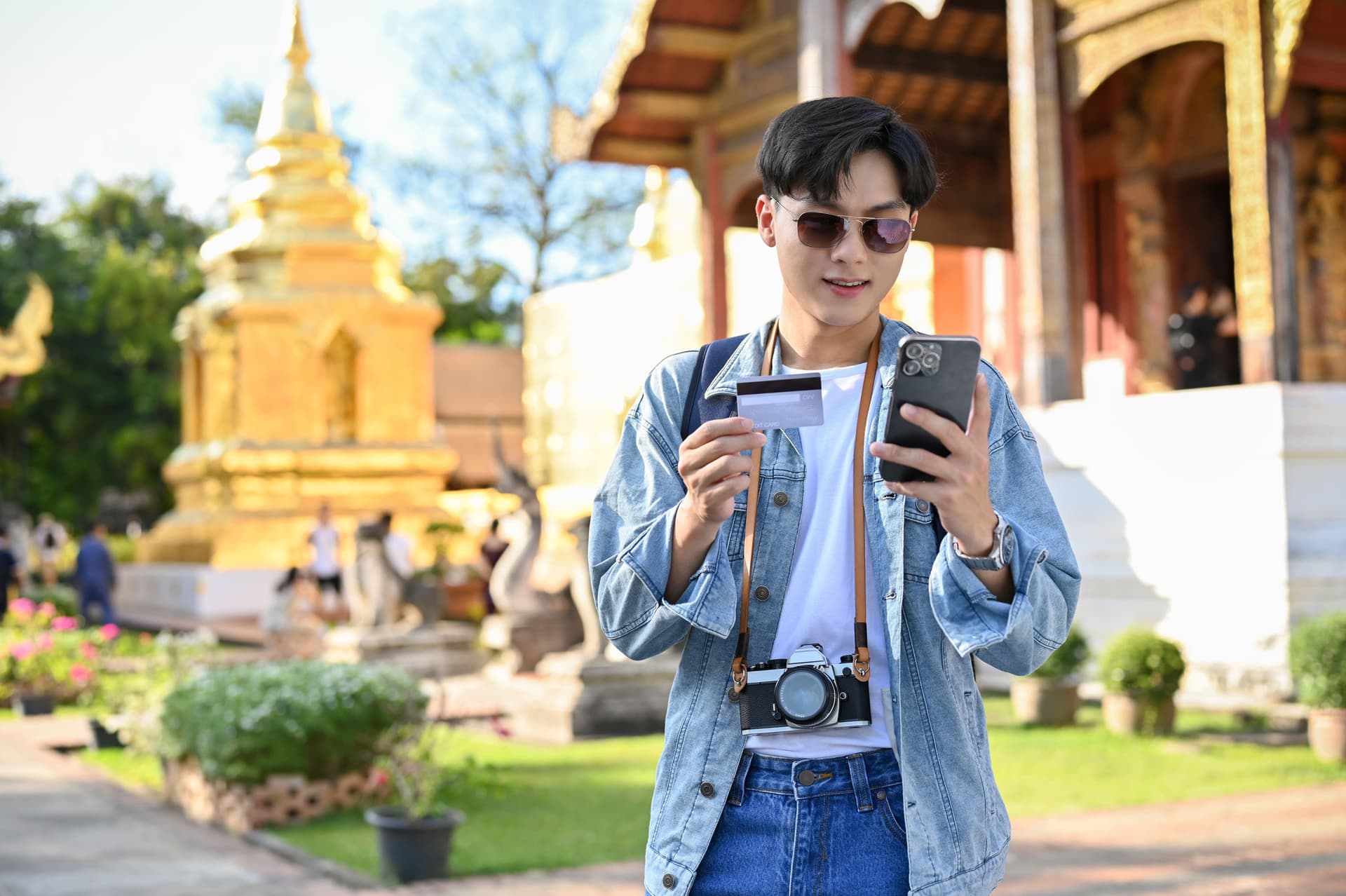 Where to buy prepaid SIM card in Thailand